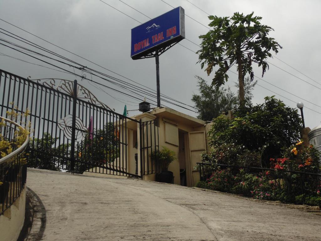 Royal Taal Inn Tagaytay City Luaran gambar