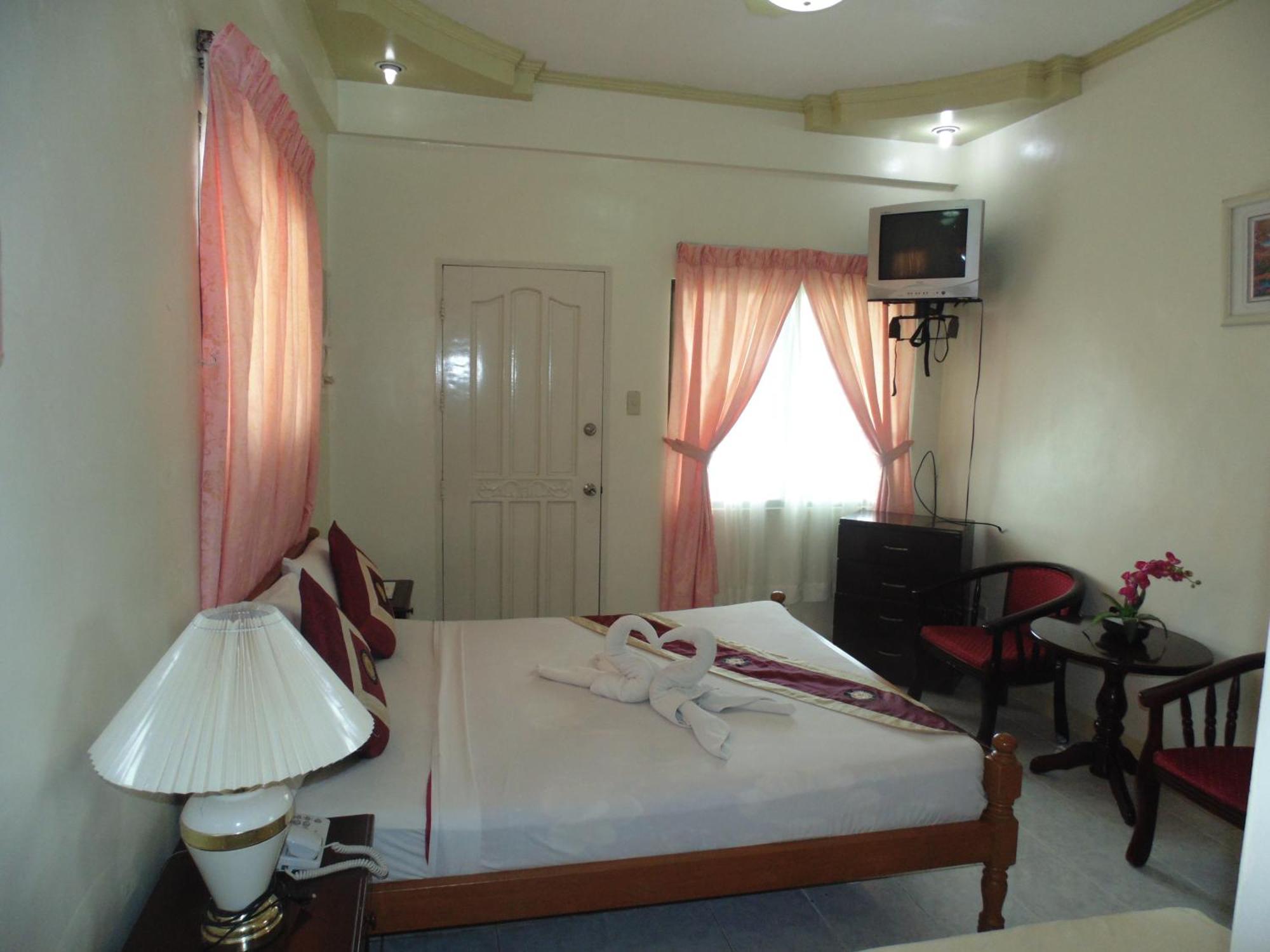 Royal Taal Inn Tagaytay City Luaran gambar