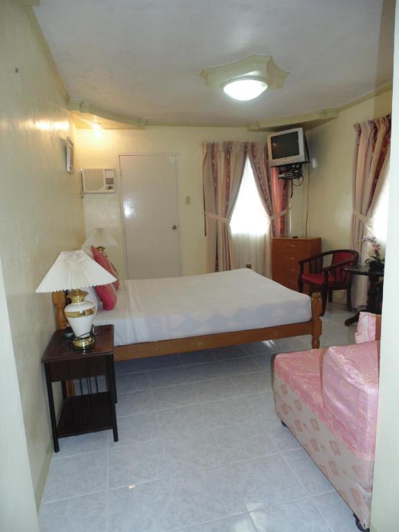 Royal Taal Inn Tagaytay City Bilik gambar