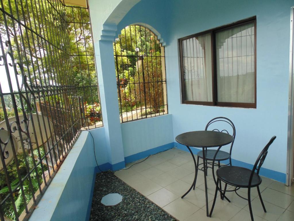Royal Taal Inn Tagaytay City Bilik gambar