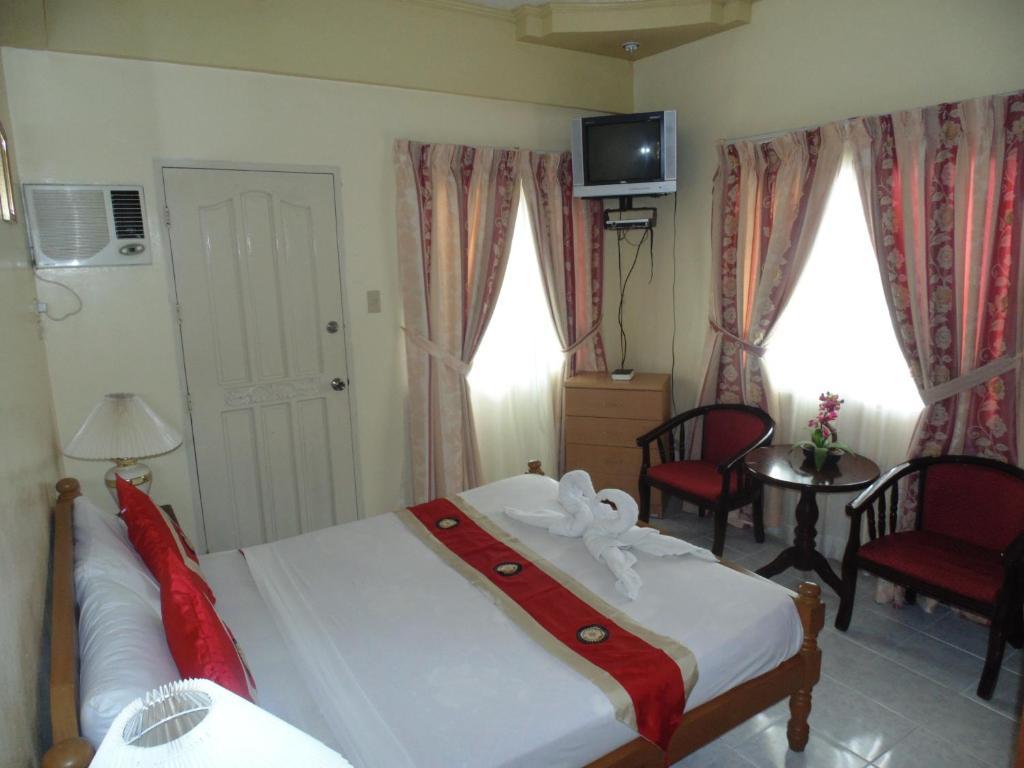 Royal Taal Inn Tagaytay City Bilik gambar