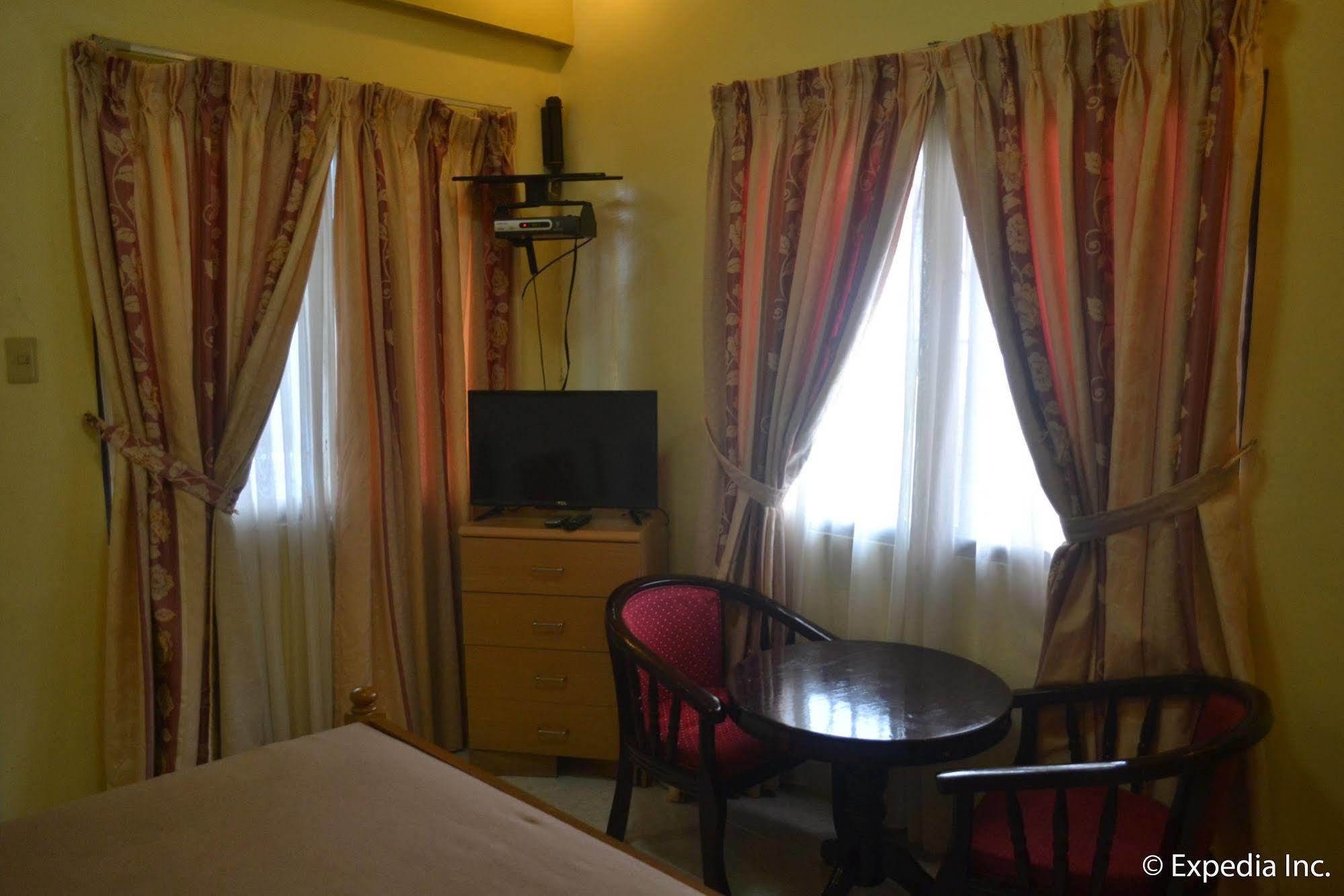 Royal Taal Inn Tagaytay City Luaran gambar
