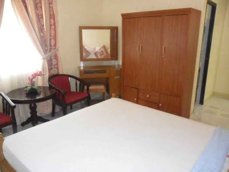 Royal Taal Inn Tagaytay City Luaran gambar