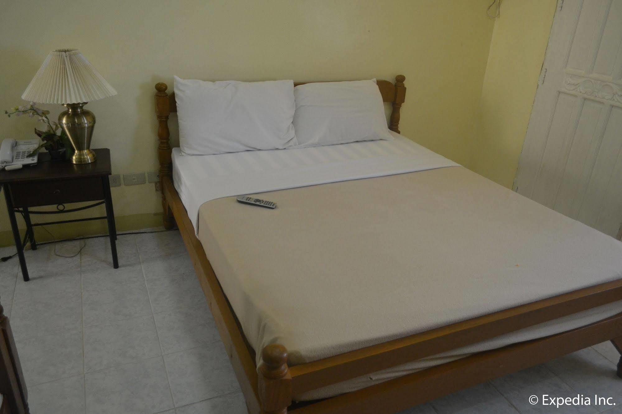 Royal Taal Inn Tagaytay City Luaran gambar