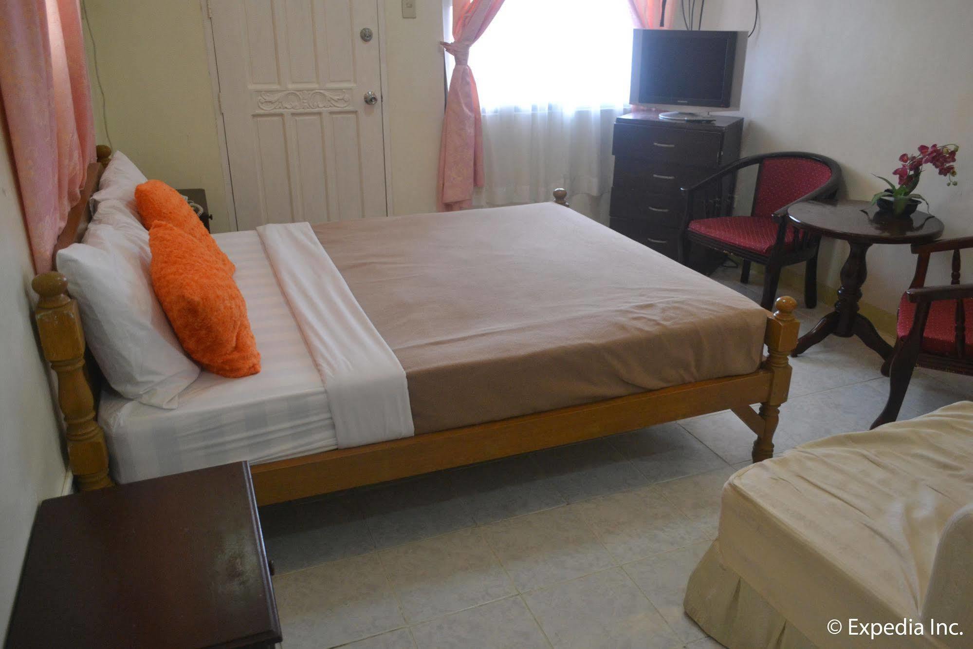 Royal Taal Inn Tagaytay City Luaran gambar