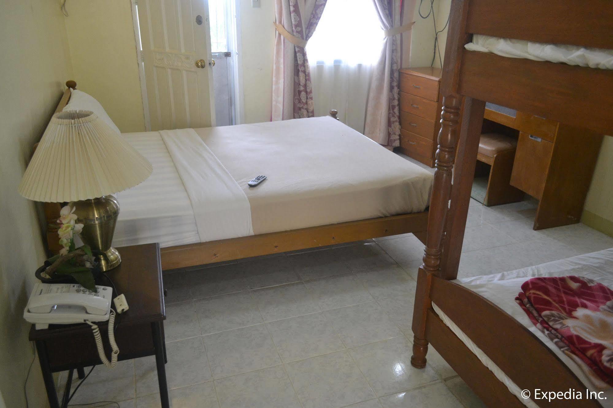 Royal Taal Inn Tagaytay City Luaran gambar